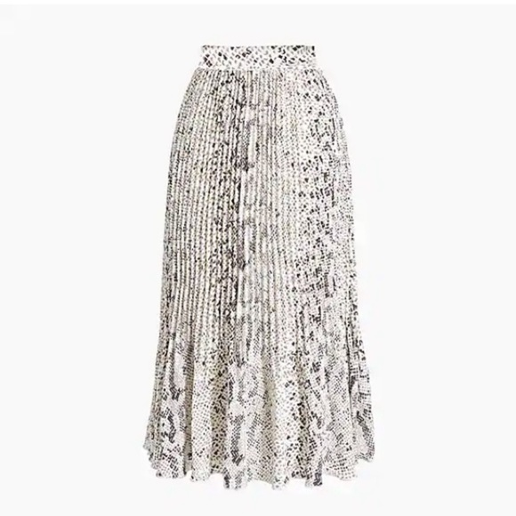 J. Crew Dresses & Skirts - J Crew Print Long Skirt